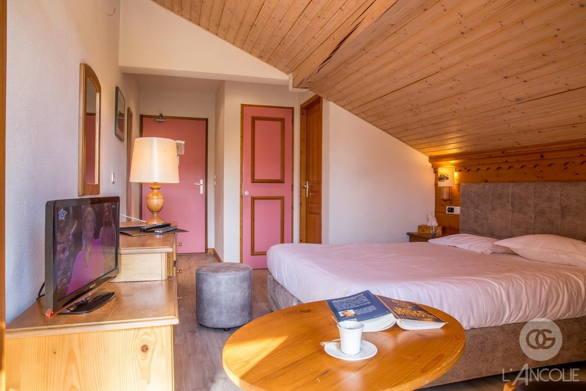 L'Ancolie "Chalet Du Lac" Hotel Cruseilles Kültér fotó