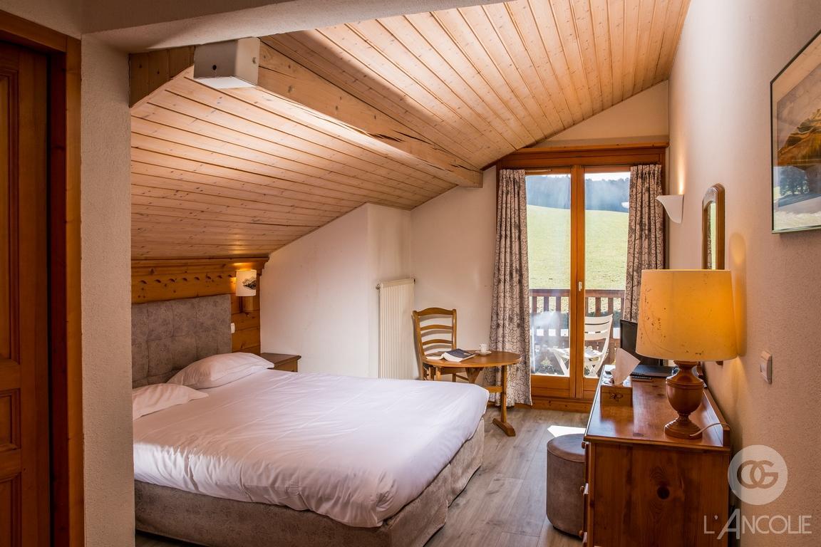 L'Ancolie "Chalet Du Lac" Hotel Cruseilles Kültér fotó