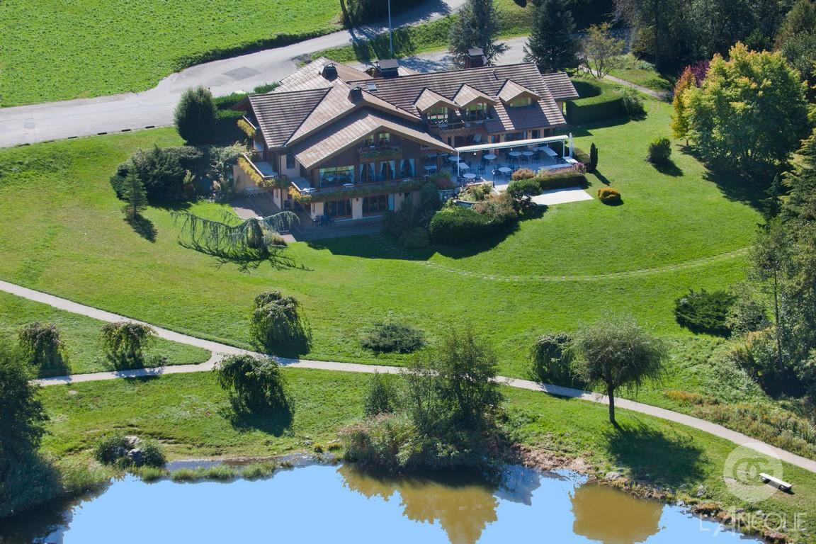 L'Ancolie "Chalet Du Lac" Hotel Cruseilles Kültér fotó