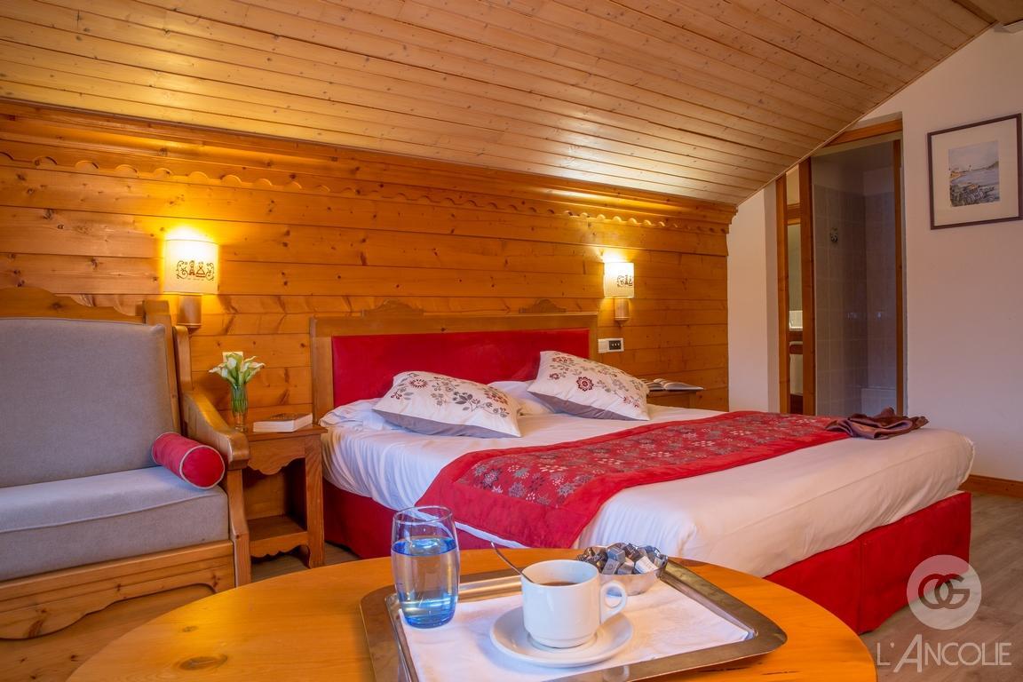 L'Ancolie "Chalet Du Lac" Hotel Cruseilles Kültér fotó